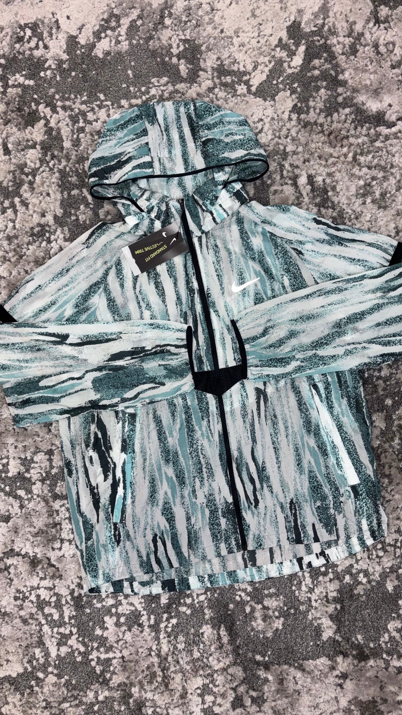 Nike Zebra Windrunner Mint