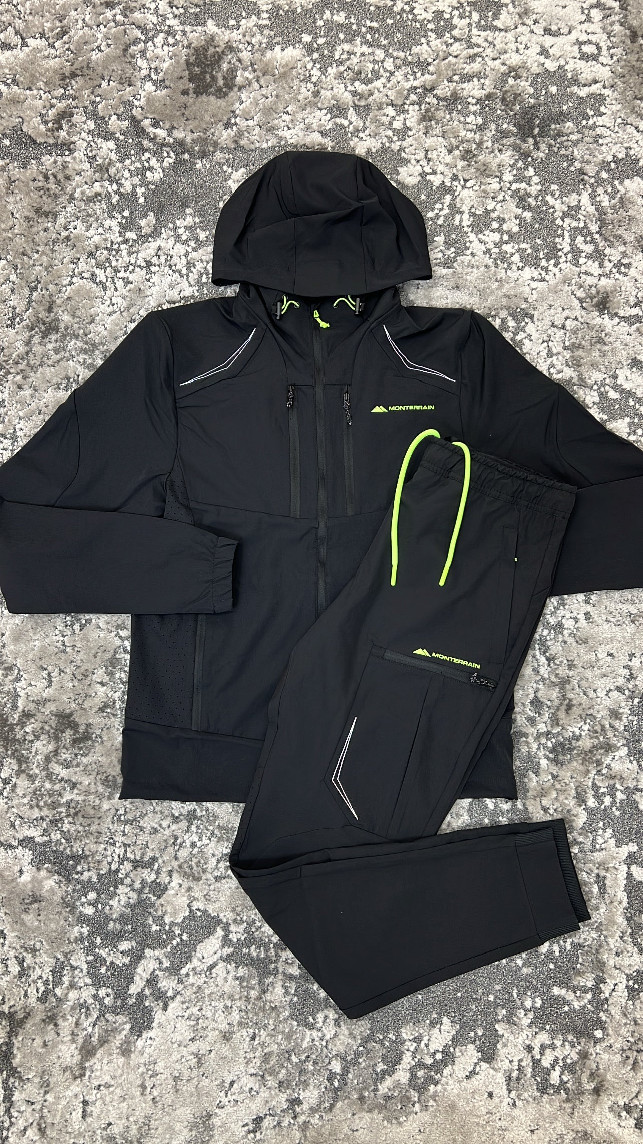 Monterrain Tracksuit Black Neon