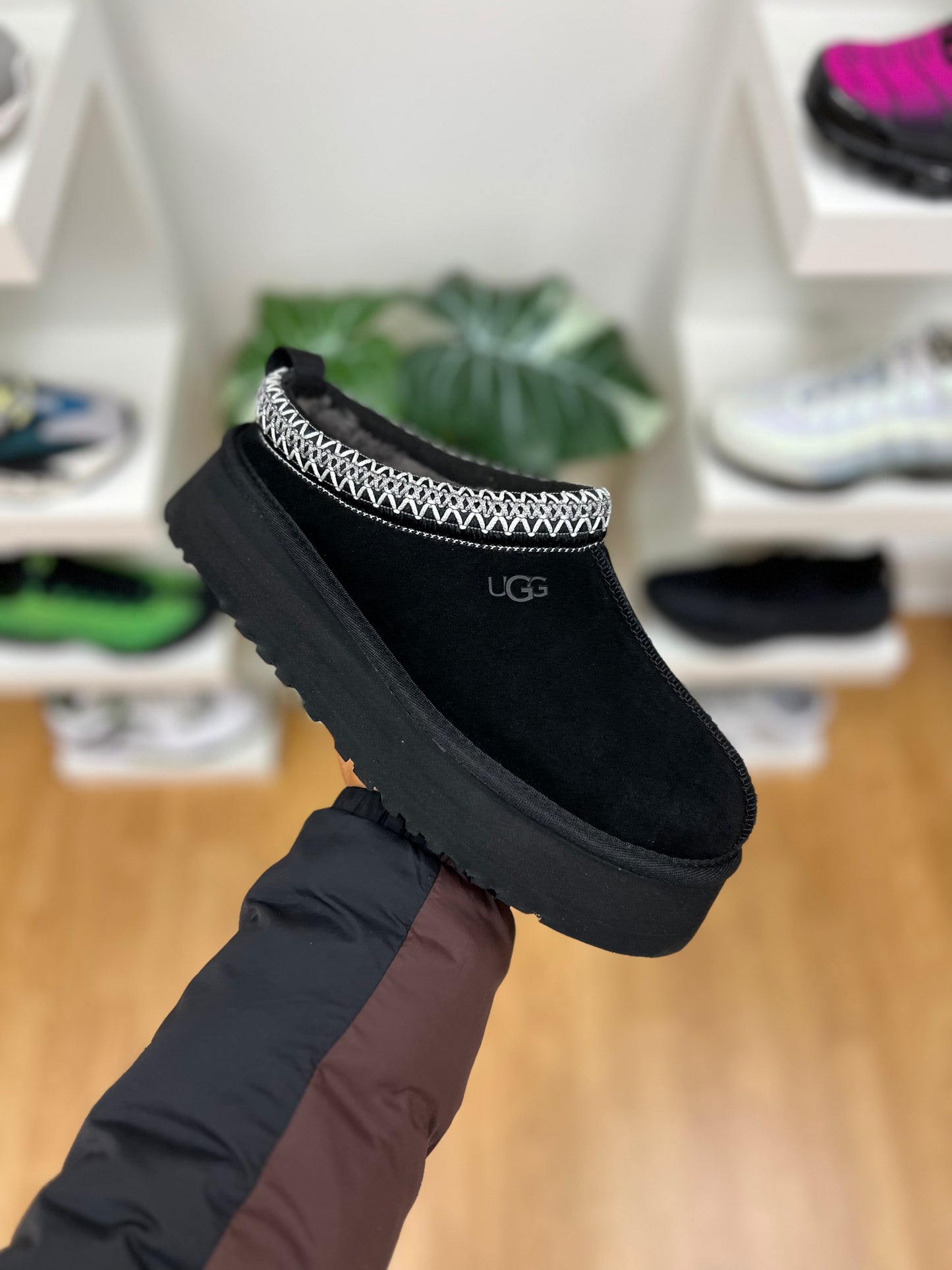 Ugg Tazz Black