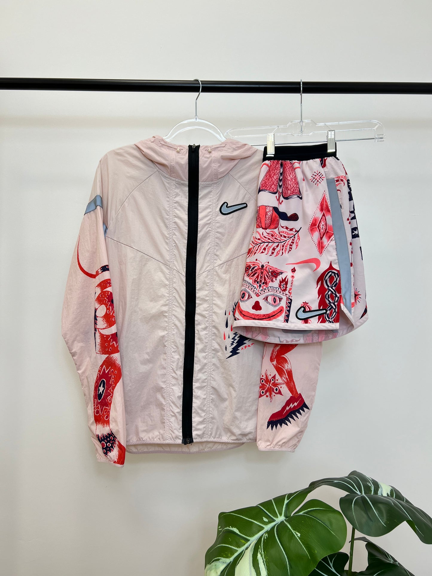 Nike Tokyo Exclusive Dragon Set Pink