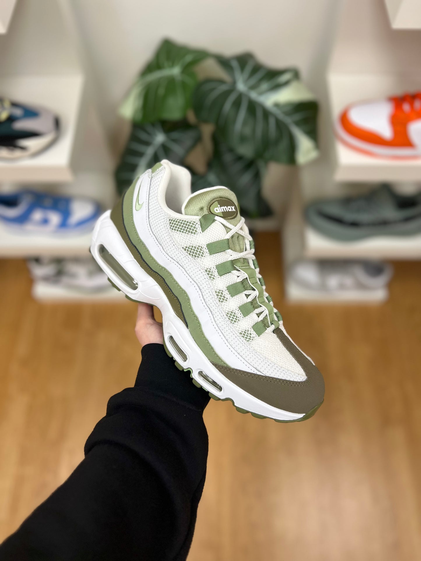 95 nike green