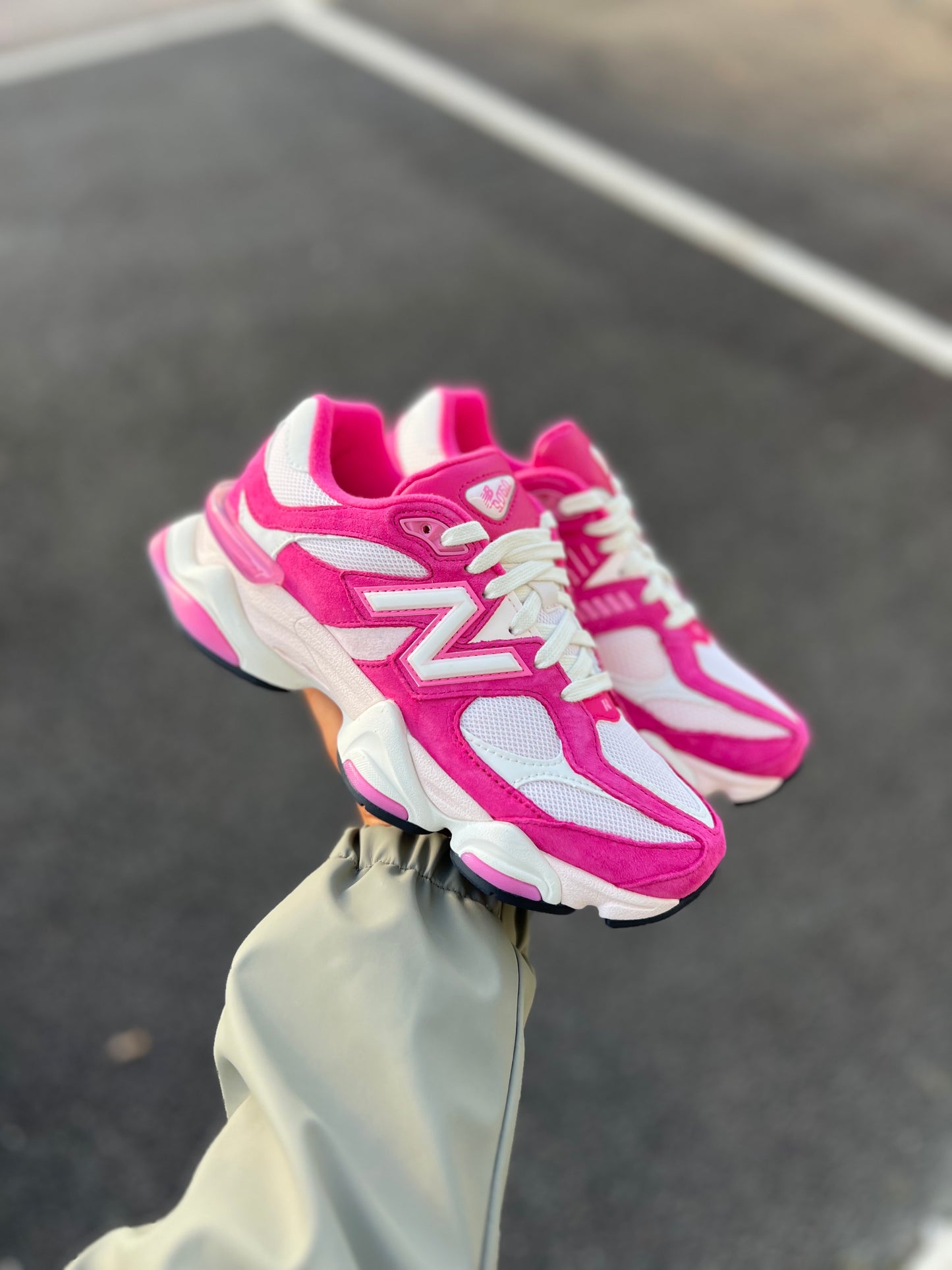 New Balance 9060 Pink