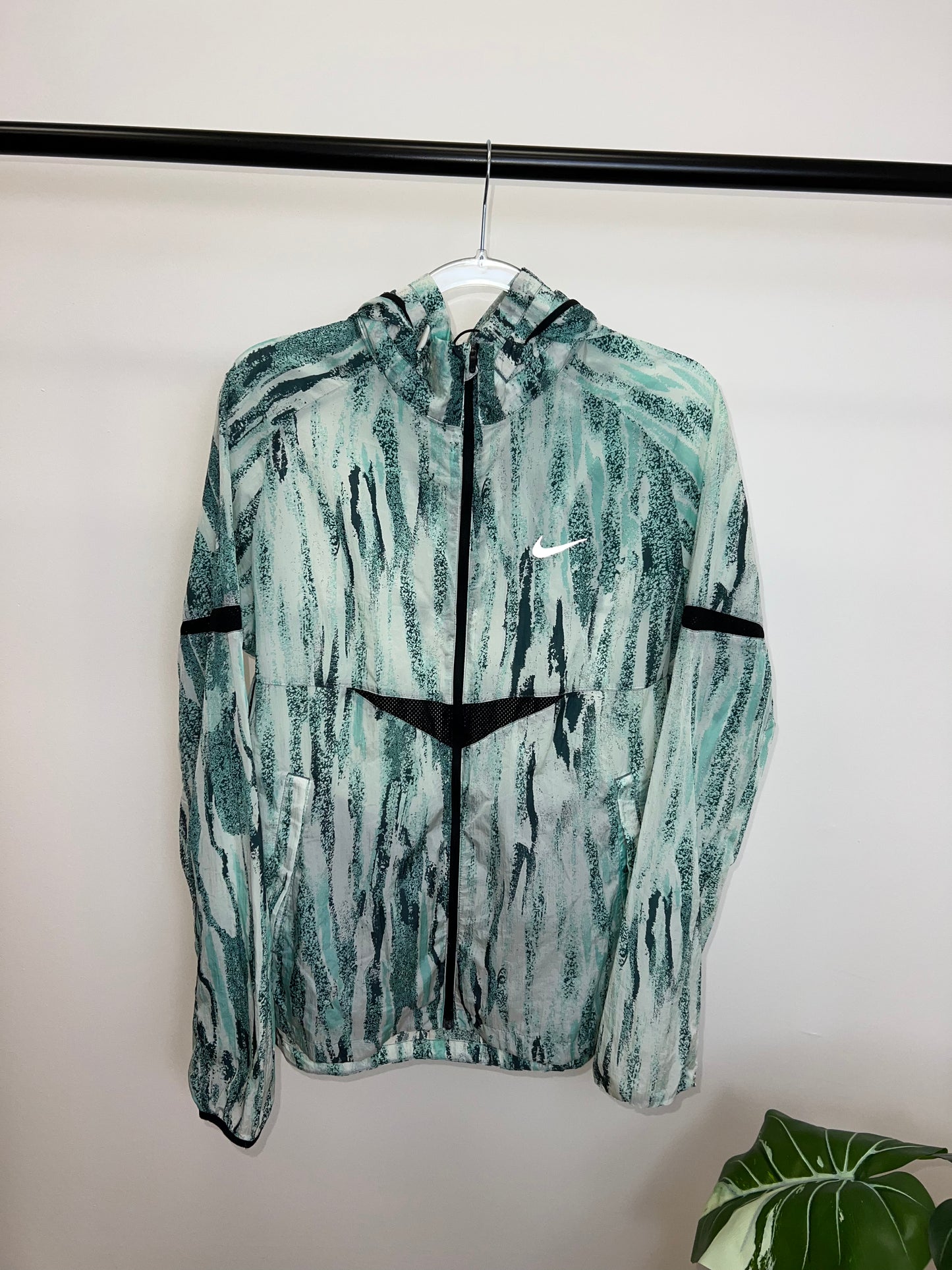 Nike Zebra Windrunner Mint