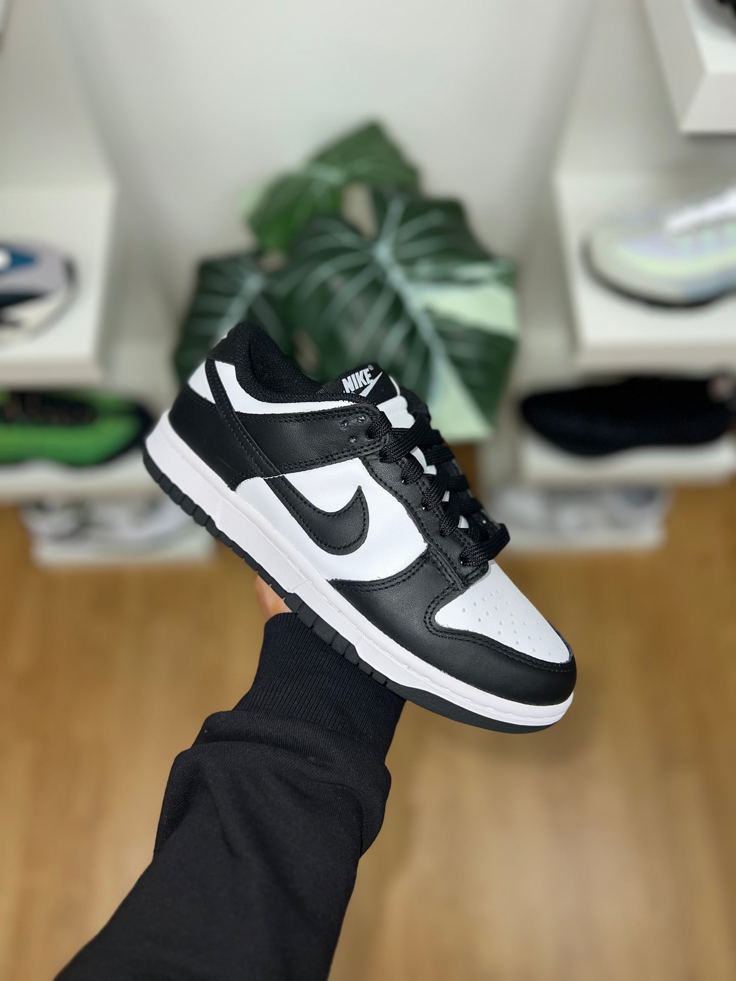 Nike Dunk Low Black White