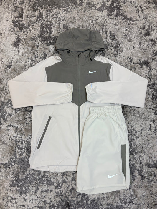 Nike Set Platinum Grey