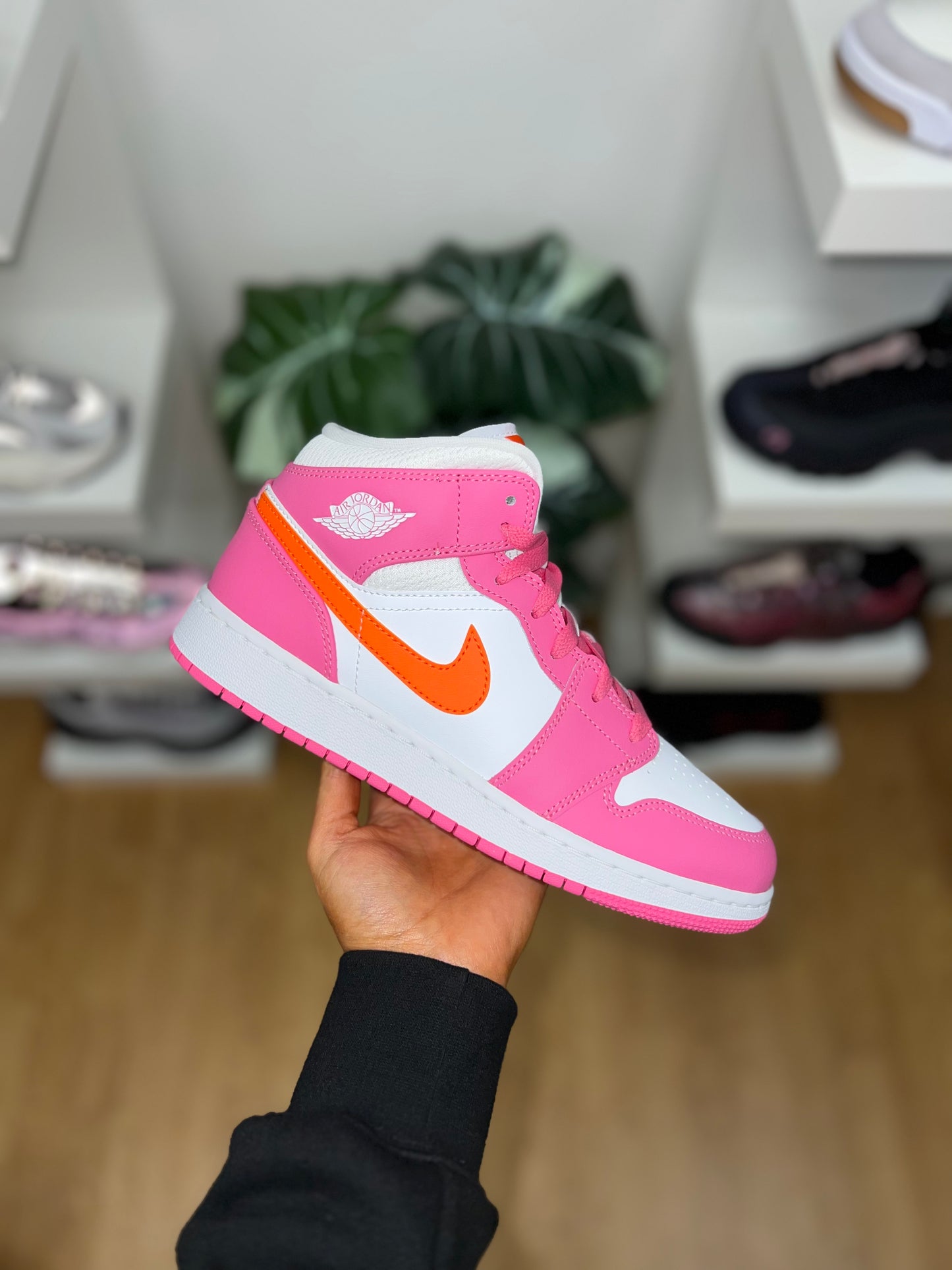 Air Jordan 1 Mid GS Pinksicle Orange