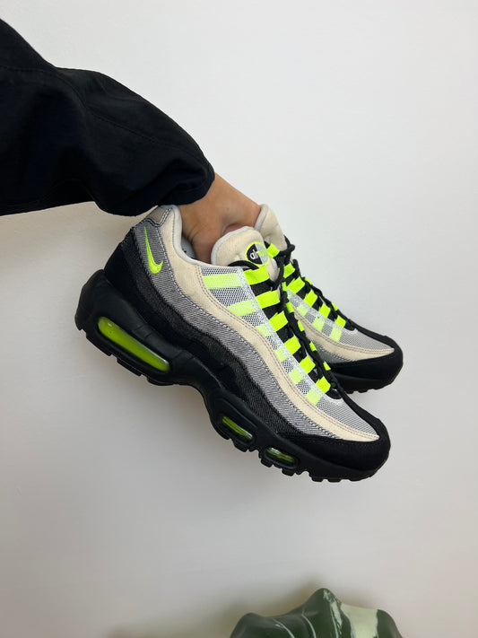 Nike Air Max 95 Denham Neon