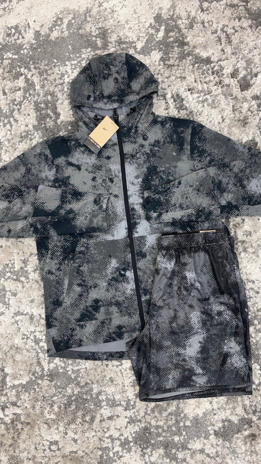 Nike Repel Camo Set