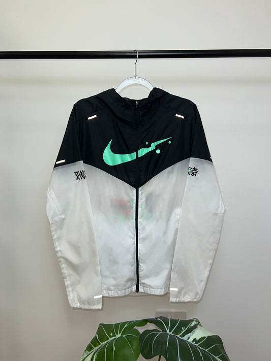 Nike Tokyo Run Windrunner