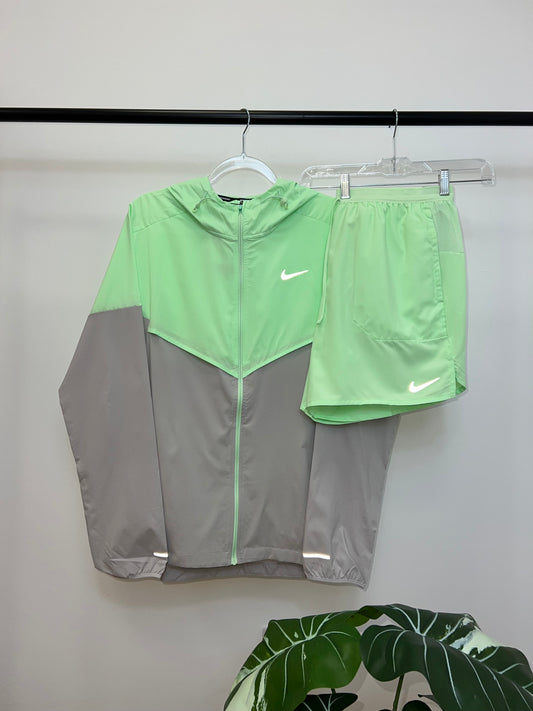 Nike Repel Set Neon