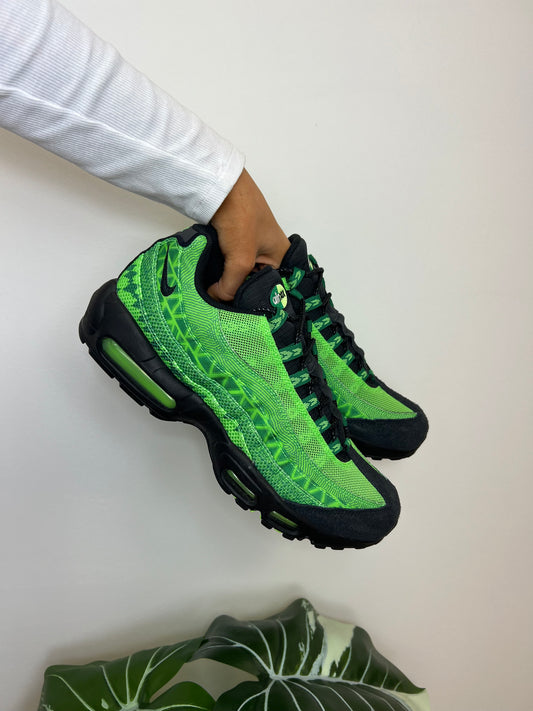 Nike Air Max 95 Naija