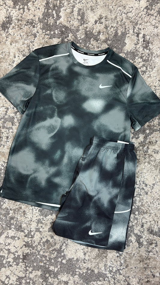 Nike Camo Set