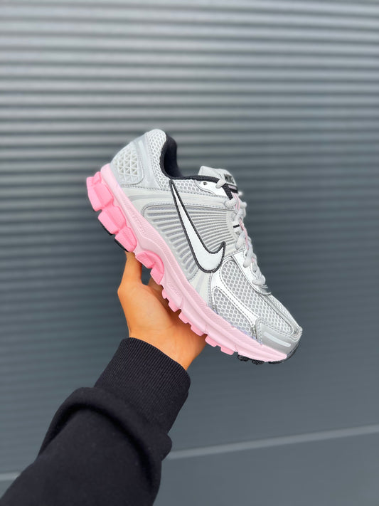 Nike Vomero Silver Pink