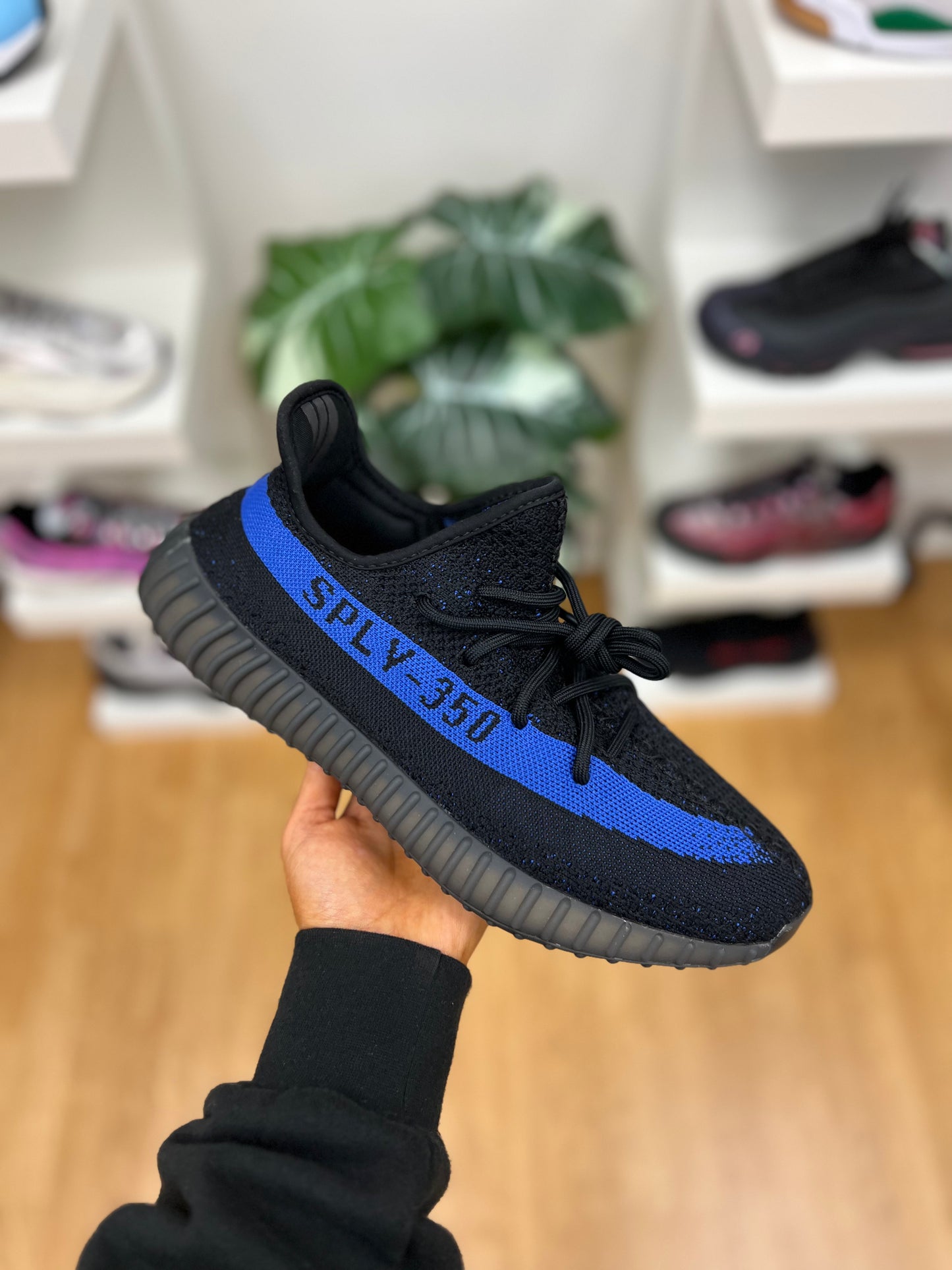 Yeezy 350 Dazzling Blue