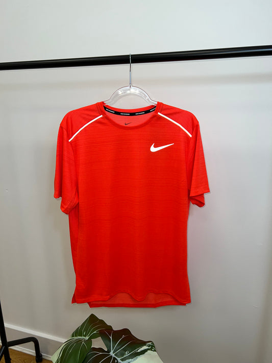 Nike Miler 1.0 T-Shirt Crimson