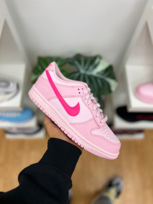 Nike Dunk Low GS Triple Pink