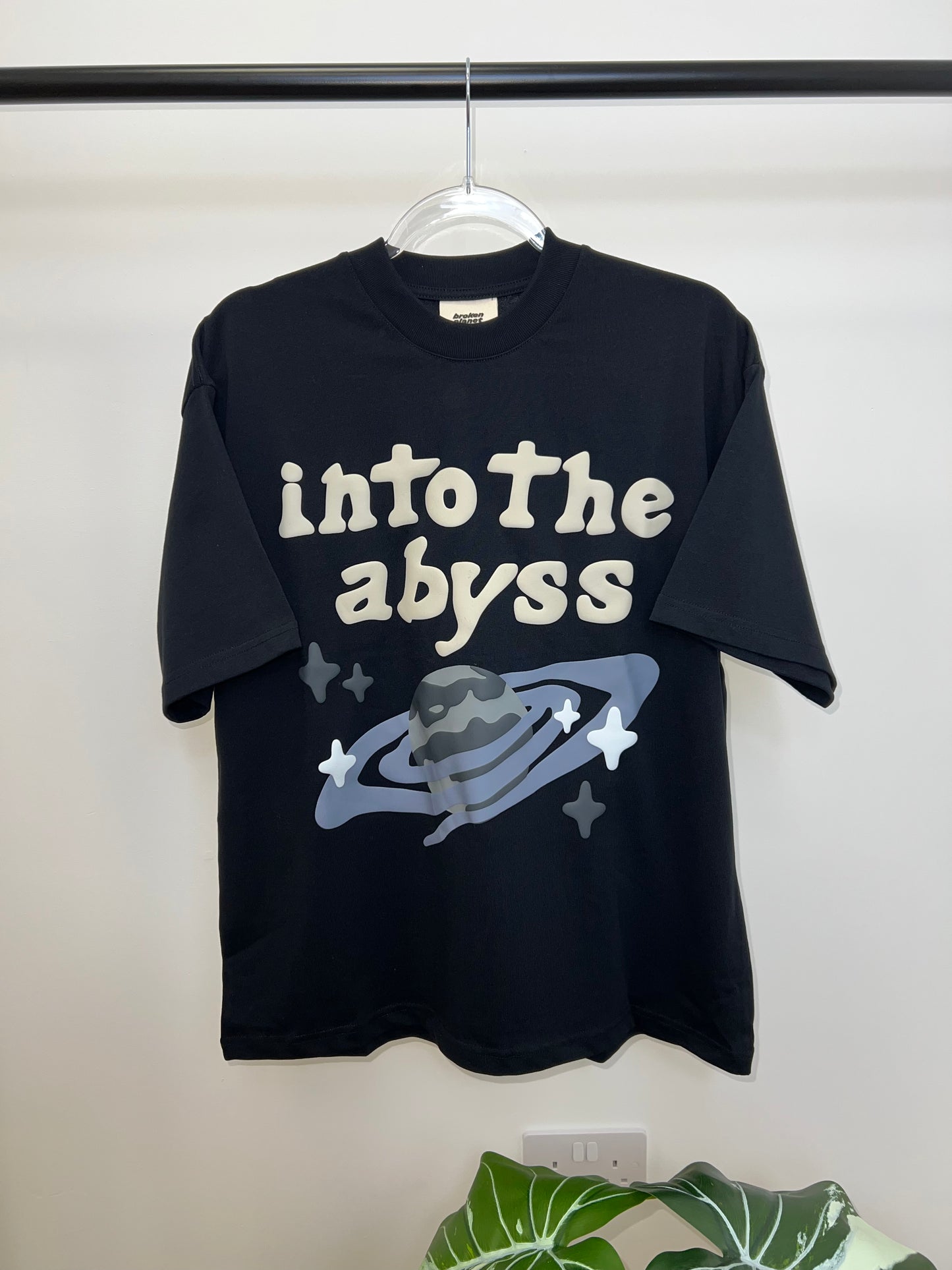 Broken Planet T-Shirt Into The Abyss