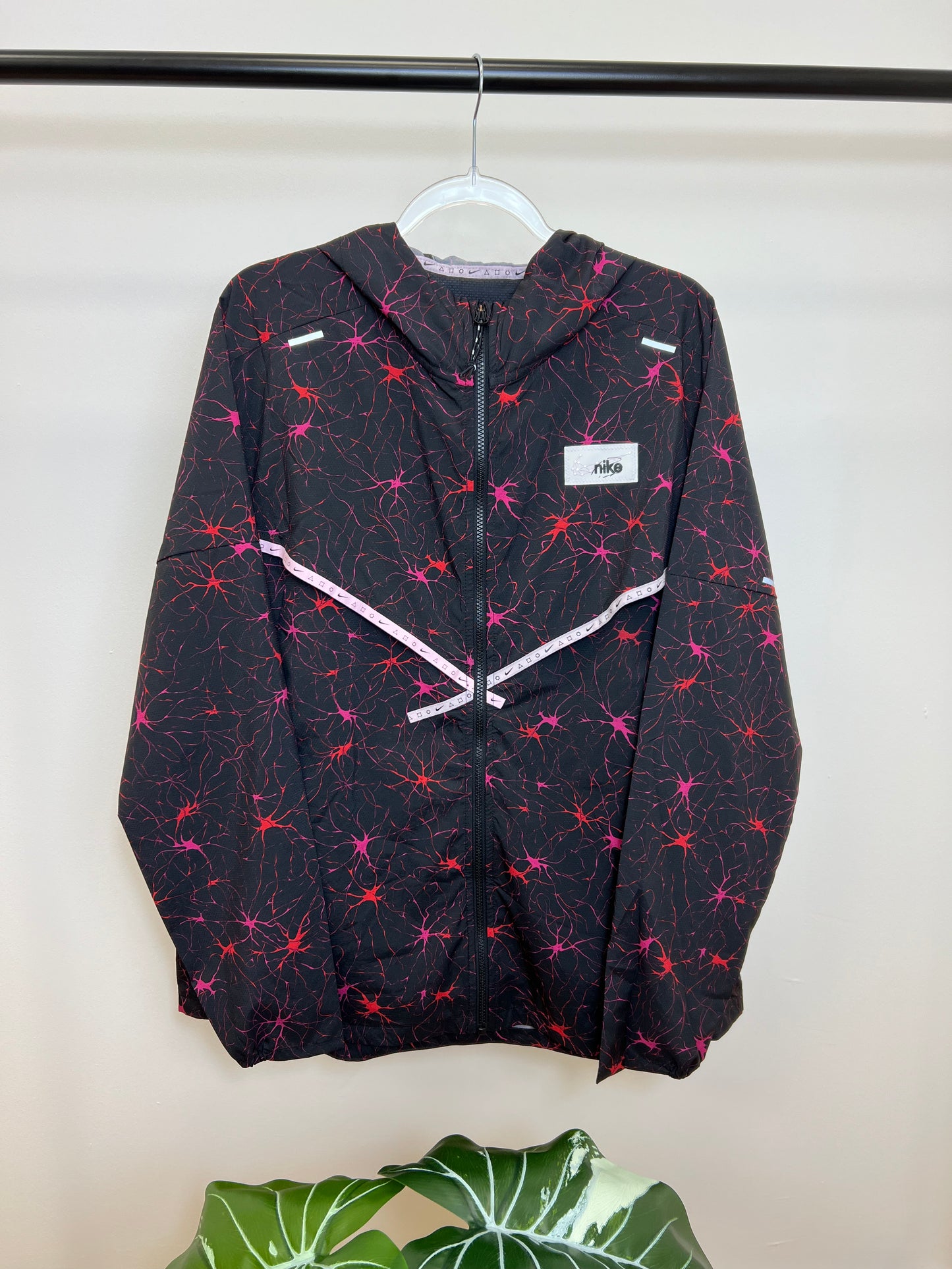 Nike D.Y.E Windrunner Pink / Red / Black