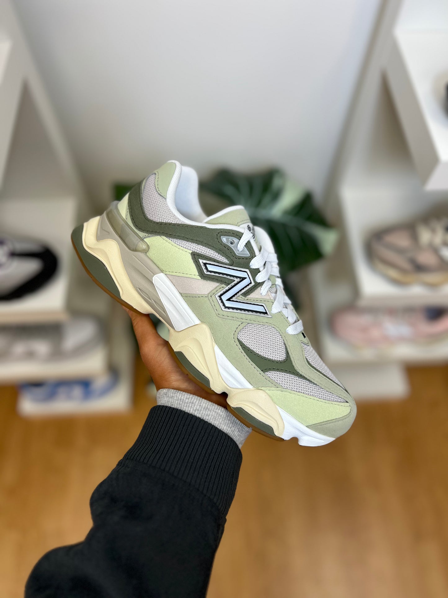 New Balance 9060 Green