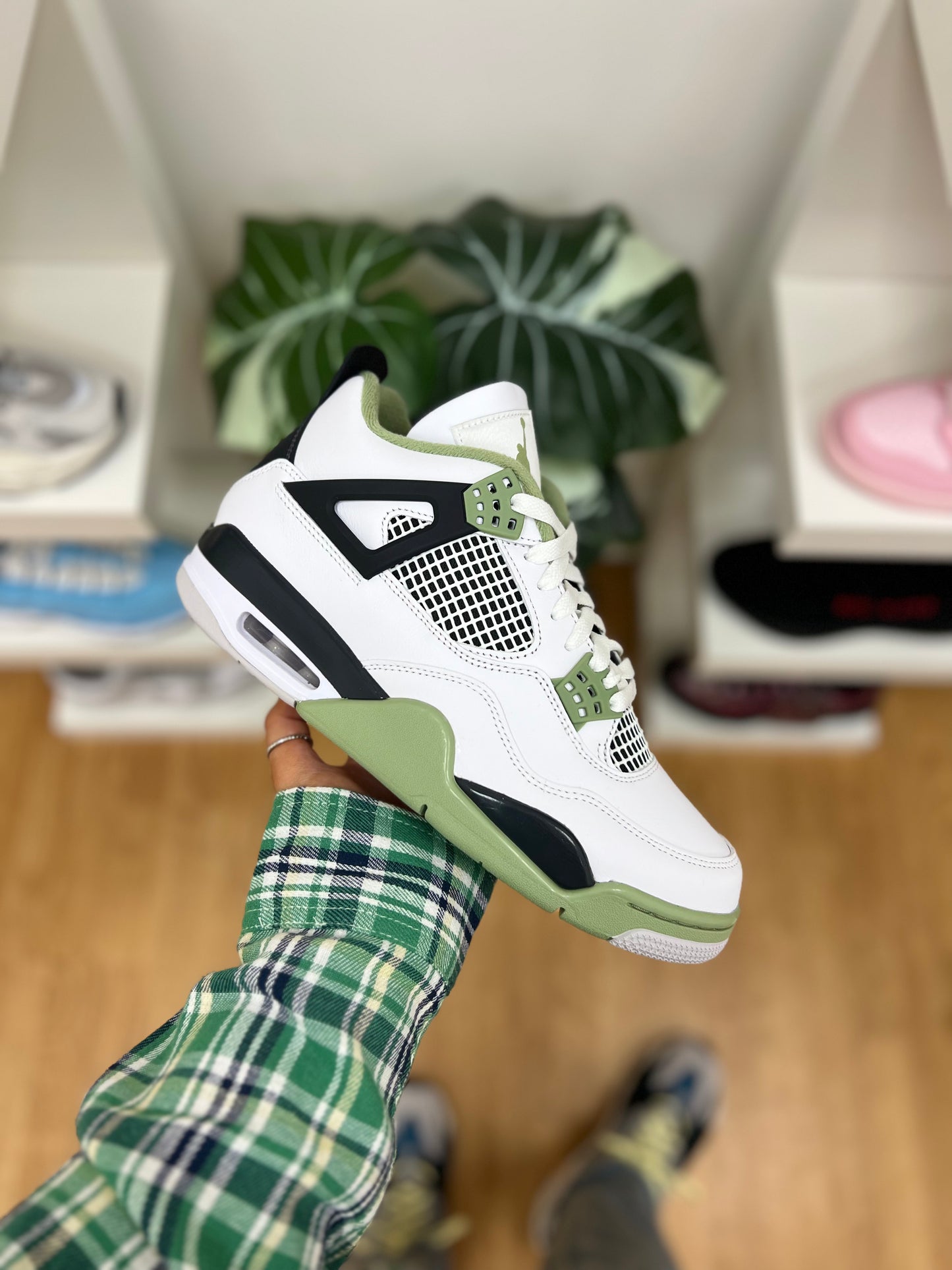 Air Jordan 4 Seafoam